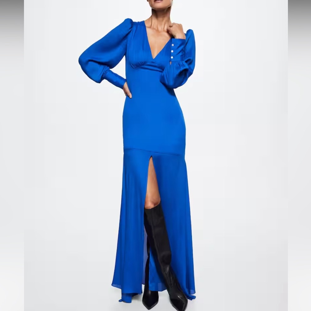 Long v-neck, long sleeved flowy dress M.N.G. MANGO